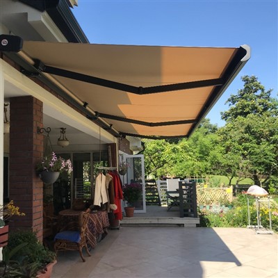 Skyggni fyrir útidyrum